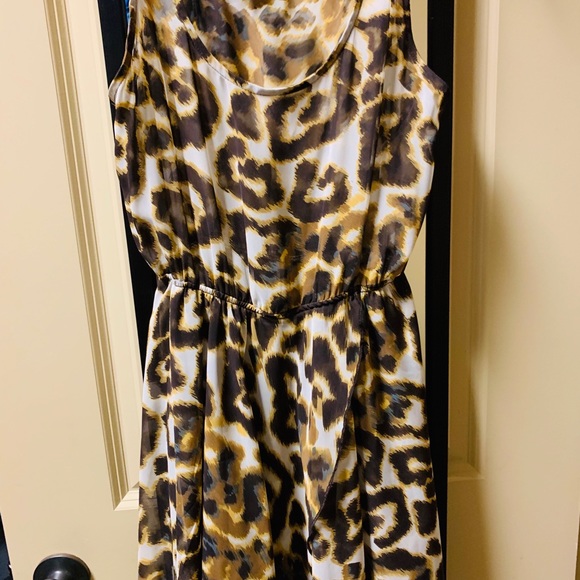 Show me your mumu cheetah dress - Picture 4 of 5